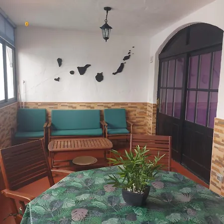 Tommy's House Vibbecanarias Playa Del Cura